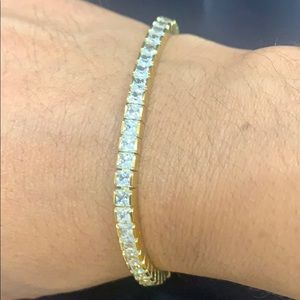Henri Bendel bracelet